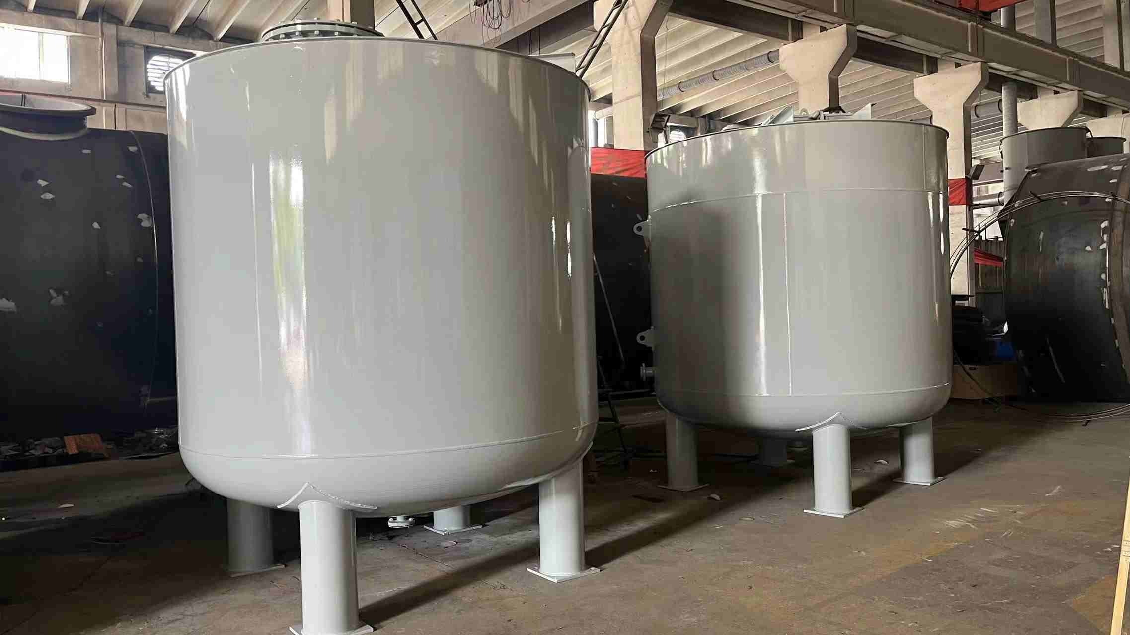 鋼襯塑儲罐防腐設備 化工容器